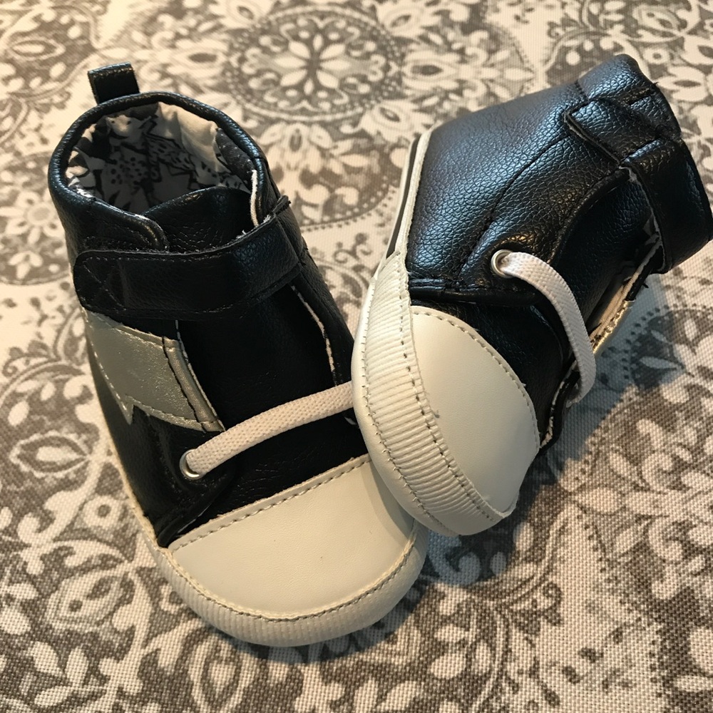 Infant/Toddler Cat & Jack Hightop Shoes